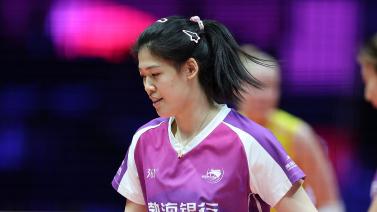 库里将与球 库里将与球